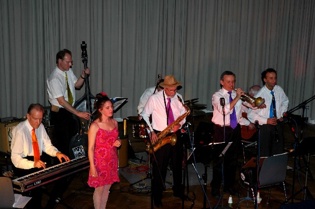 min 2008 11 08 fous swing 282